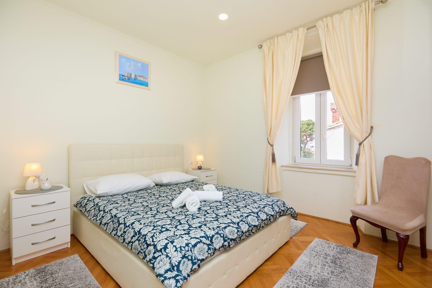Apartment Spacious 4 Bedroom